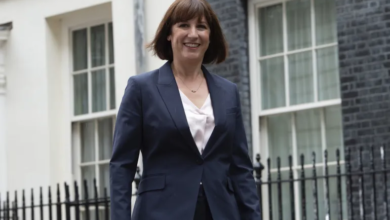 حكومة حزب العمال البريطاني ترفع تقديرات الضرائب وتعد بإصلاح الخدمات العامة