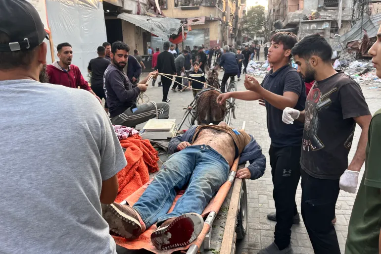 تصعيد إسرائيلي في غزة: غارات مكثفة وشهداء بالمئات والمقاومة ترد