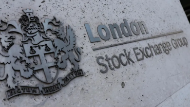 بورصة لندن تواجه أسوأ عام منذ 2009 مع نزوح الشركات نحو نيويورك